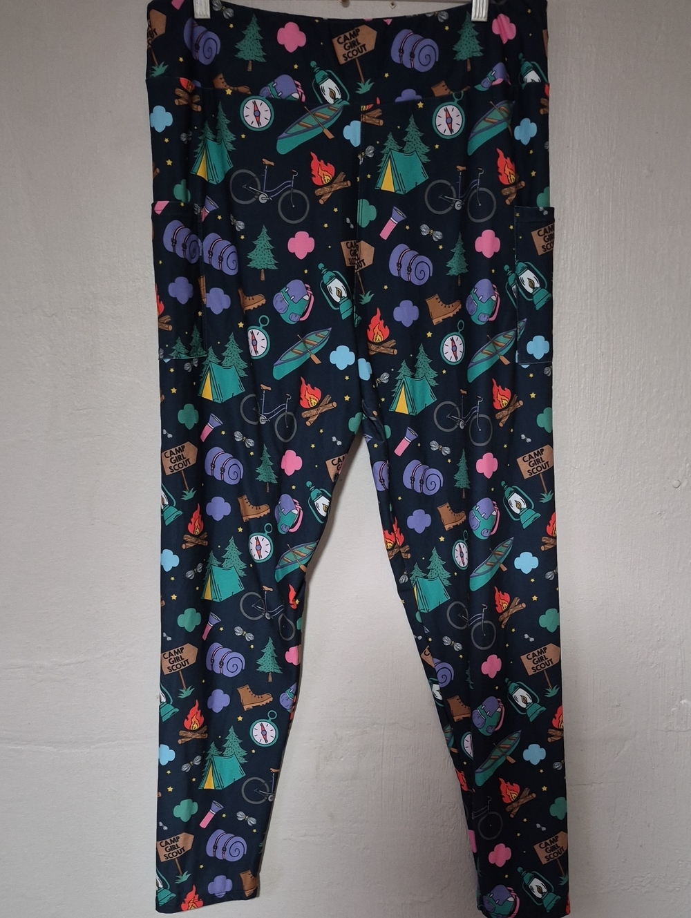Womens Camping Leggings Size 2xl Fun!